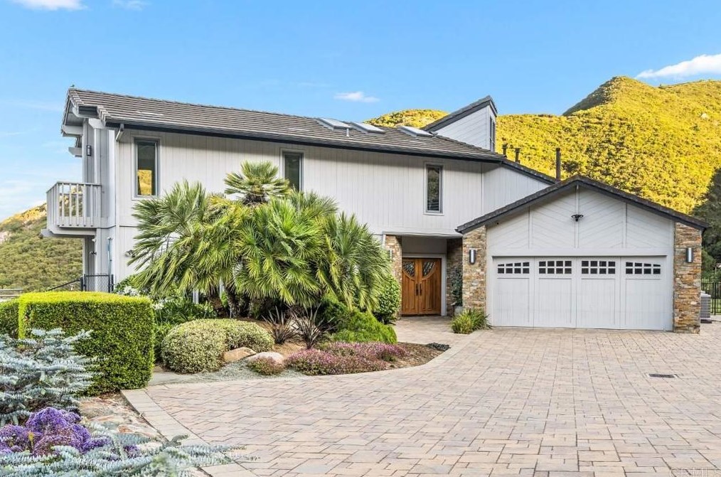 9433 Mt Israel Rd, Escondido, CA 92029