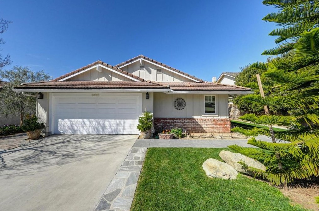 1993 Lemonwood Ln, Vista, CA 92081