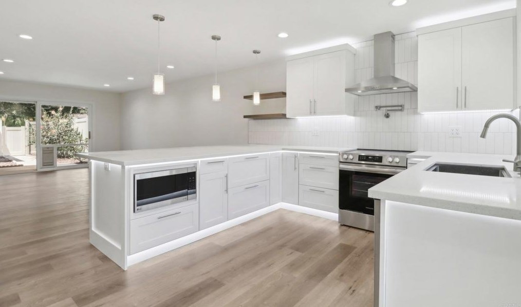 17365 Ruette Abeto, San Diego, CA 92127