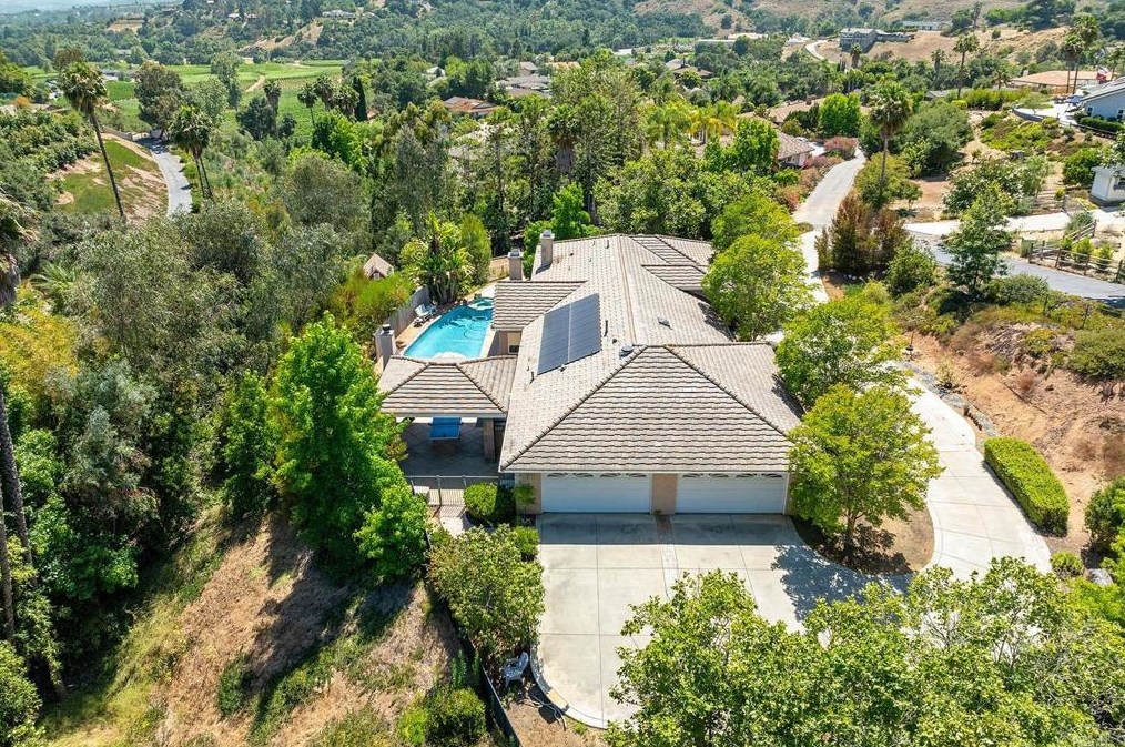 3653 Laketree Dr, Fallbrook, CA 92028