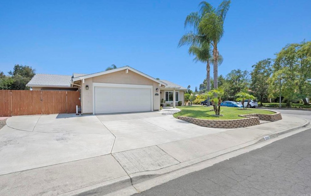 2609 Meadowlark Ln, Escondido, CA 92027