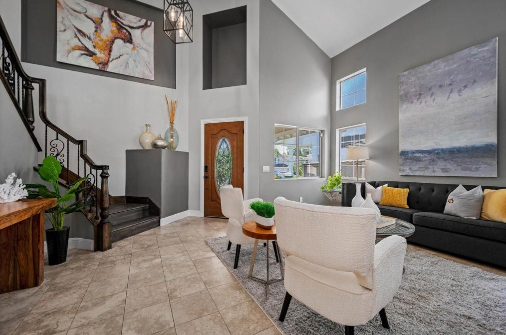 425 Lupine Way, Oceanside, CA 92057