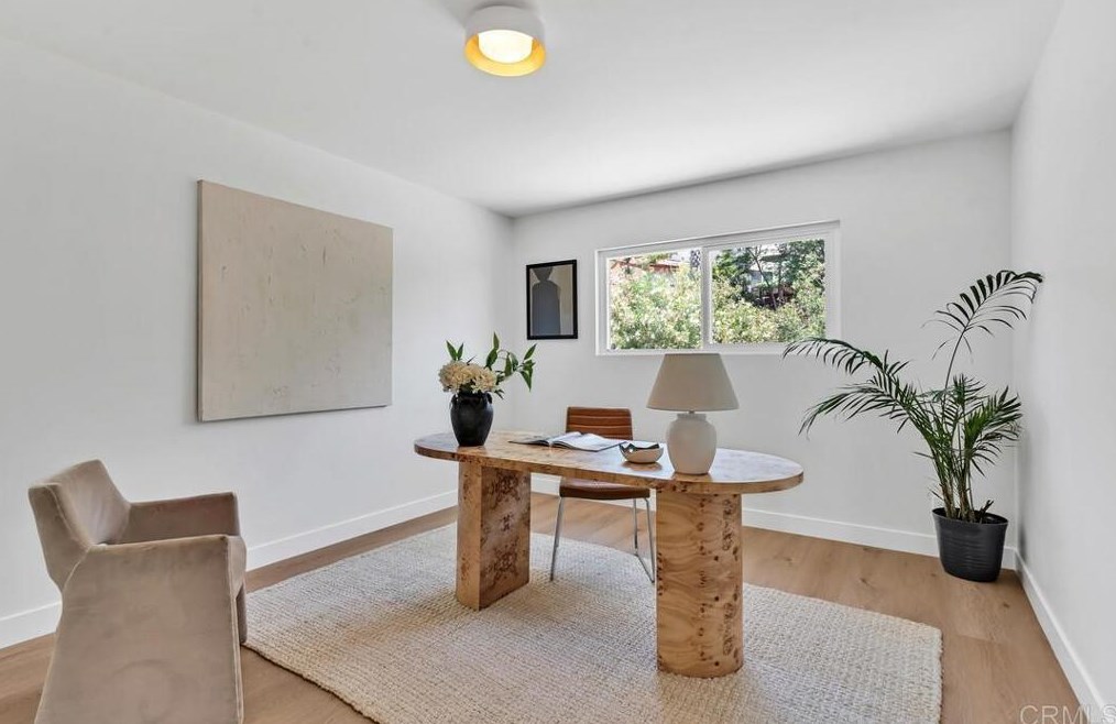 2748 Ramona Dr, Vista CA  92084-1635 exterior