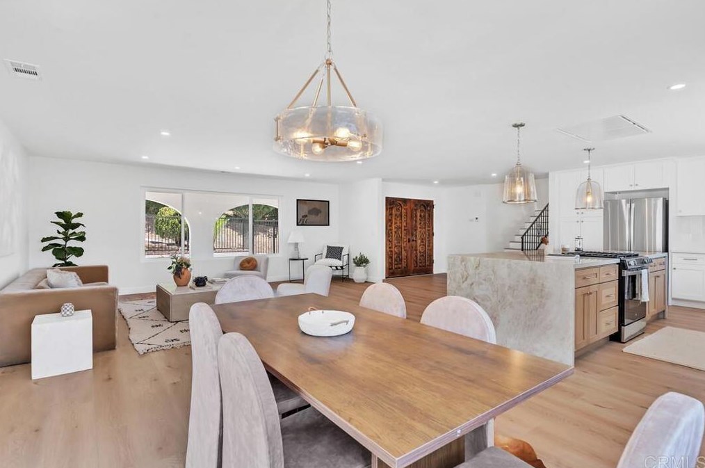 2748 Ramona Dr, Vista CA  92084-1635 exterior