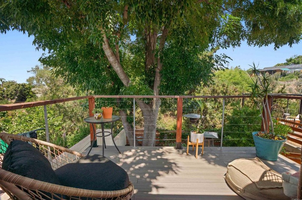 1776 Pentuckett Ave, San Diego CA  92104-5728 exterior