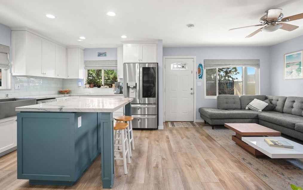 1776 Pentuckett Ave, San Diego CA  92104-5728 exterior