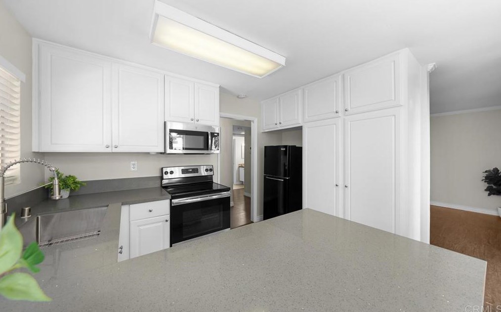 17123 W Bernardo Dr #105, San Diego, CA 92127