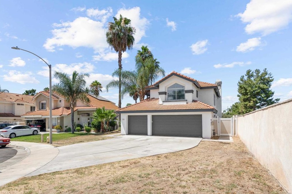 39519 Coral Sky Ct, Murrieta, CA 92563