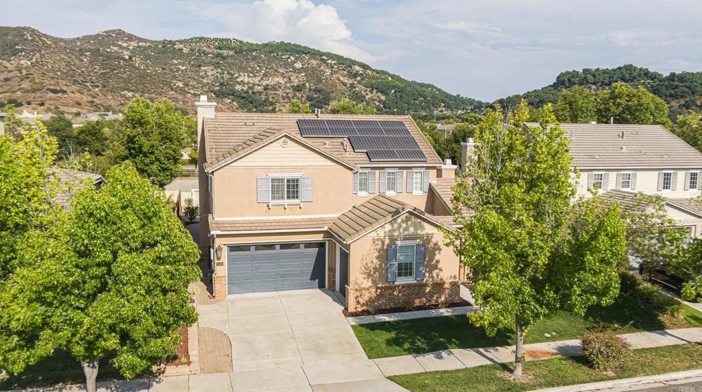 3089 Burnet Dr, Escondido, CA 92027