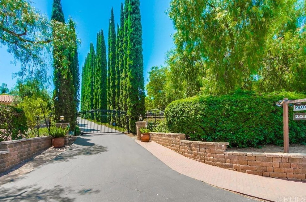 2011 Green Canyon Rd, Fallbrook, CA 92028