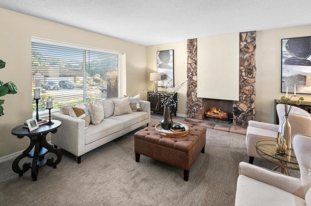 1642 Juniperhill Dr, Encinitas, CA 92024