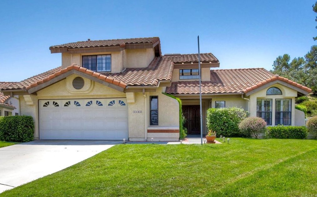 1142 Cabot Ct, Vista, CA 92081