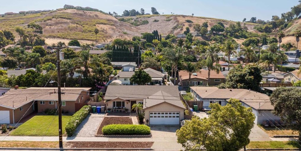 3253 Carolyn Cir, Oceanside, CA 92054