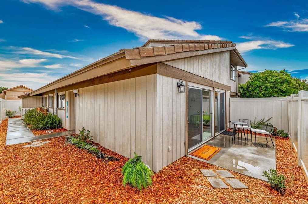 17565 Matinal Rd, San Diego, CA 92127-1243