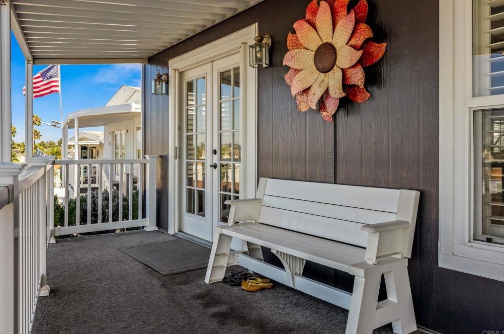 9 Oriole Ln, Oceanside, CA 92057