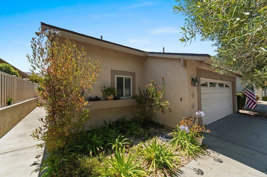 3514 Sundown Ln, Oceanside, CA 92056-4707