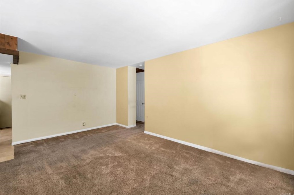 12520 Gilmore Ave, Los Angeles, CA 90066-6427