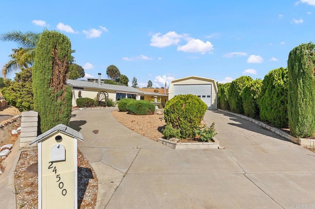 24500 Woodshed Way, Wildomar, CA 92595-9103