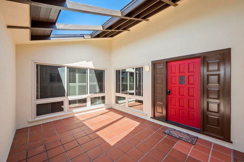 5901 Dirac St, San Diego, CA 92122
