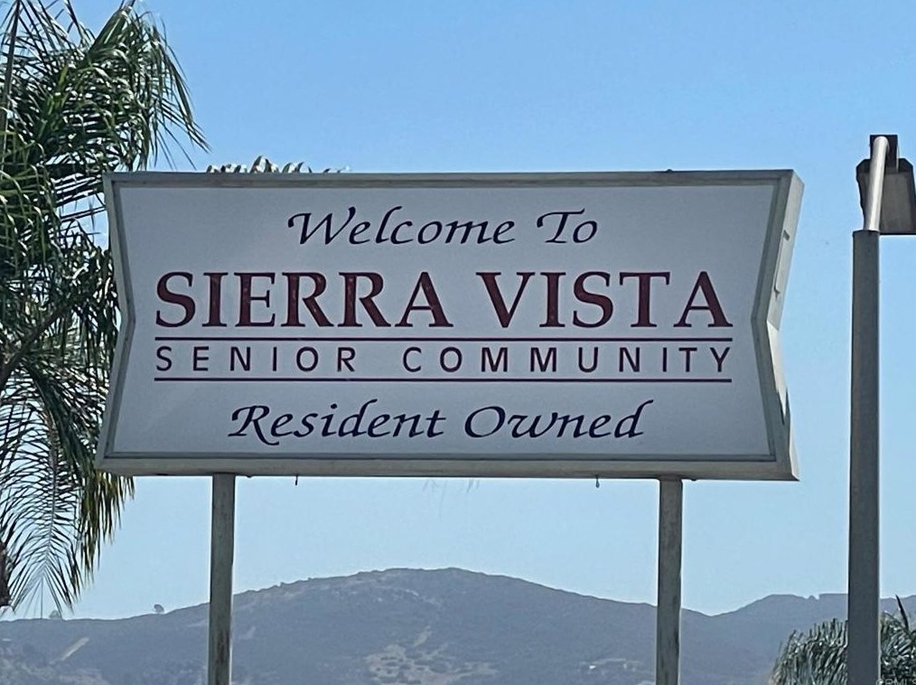 245 W Bobier #64, Vista, CA 92083