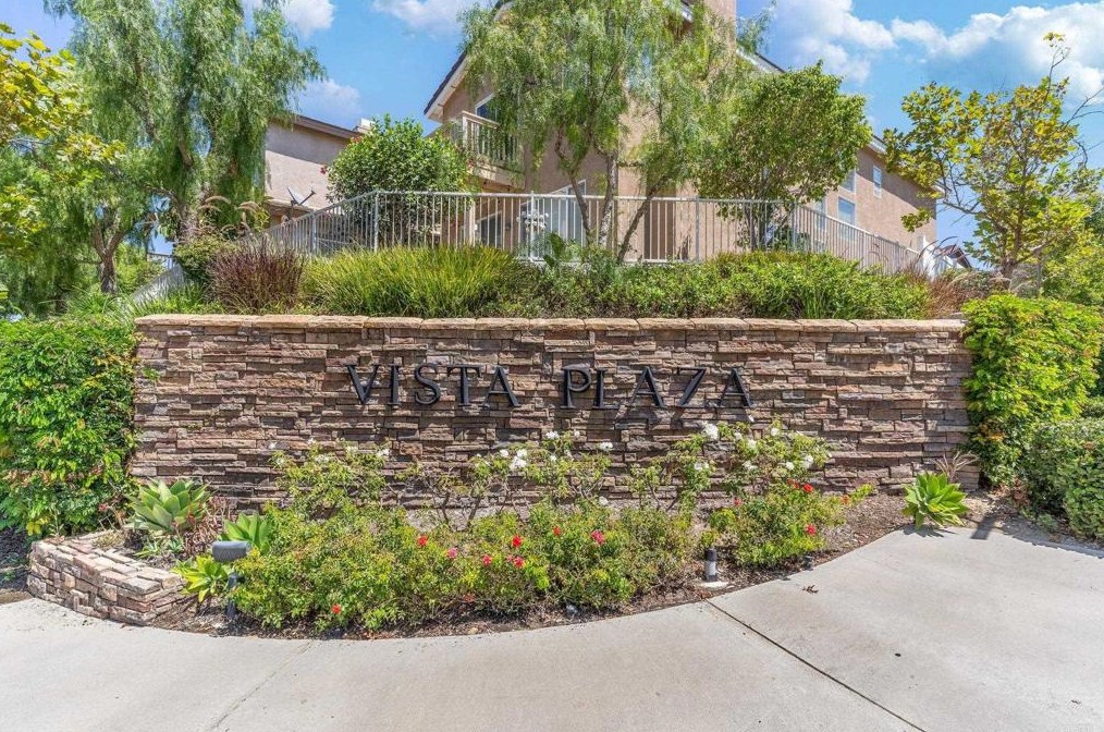 196 Woodcrest Ln, Laguna Beach, CA 92656