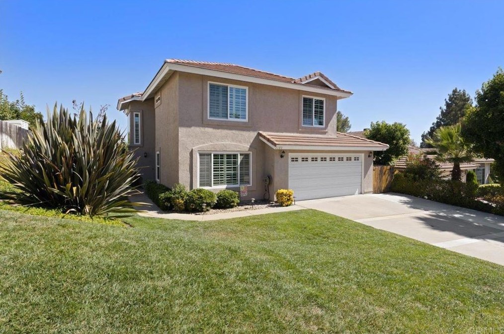2180 Johnston Rd, Escondido, CA 92029