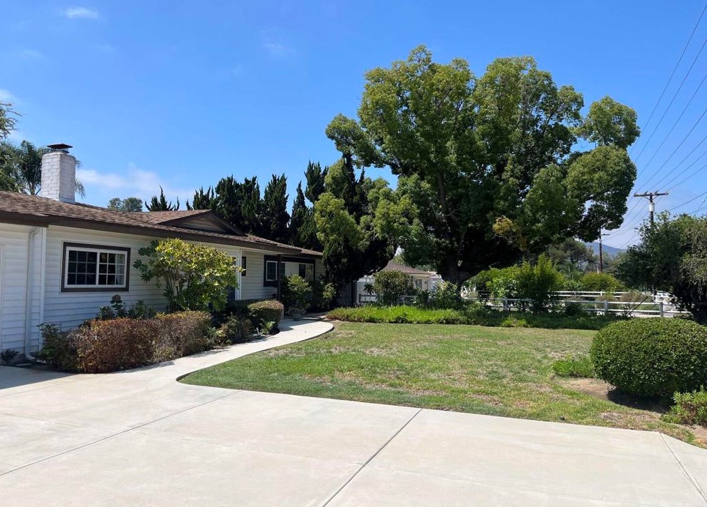 1945 Avenida Del Diablo, Escondido, CA 92029