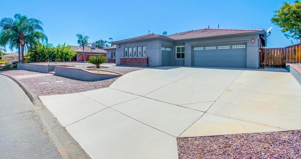 2351 Clearcrest Ln, Fallbrook, CA 92028