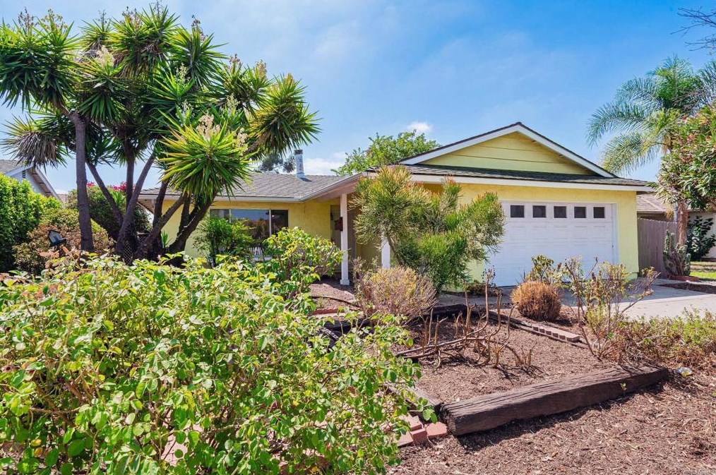 2017 Manchester Ave, Escondido, CA 92027