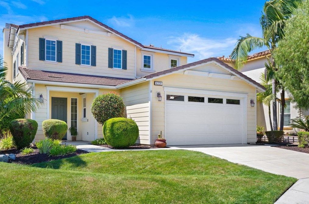 1221 Parkview Dr, Oceanside, CA 92057