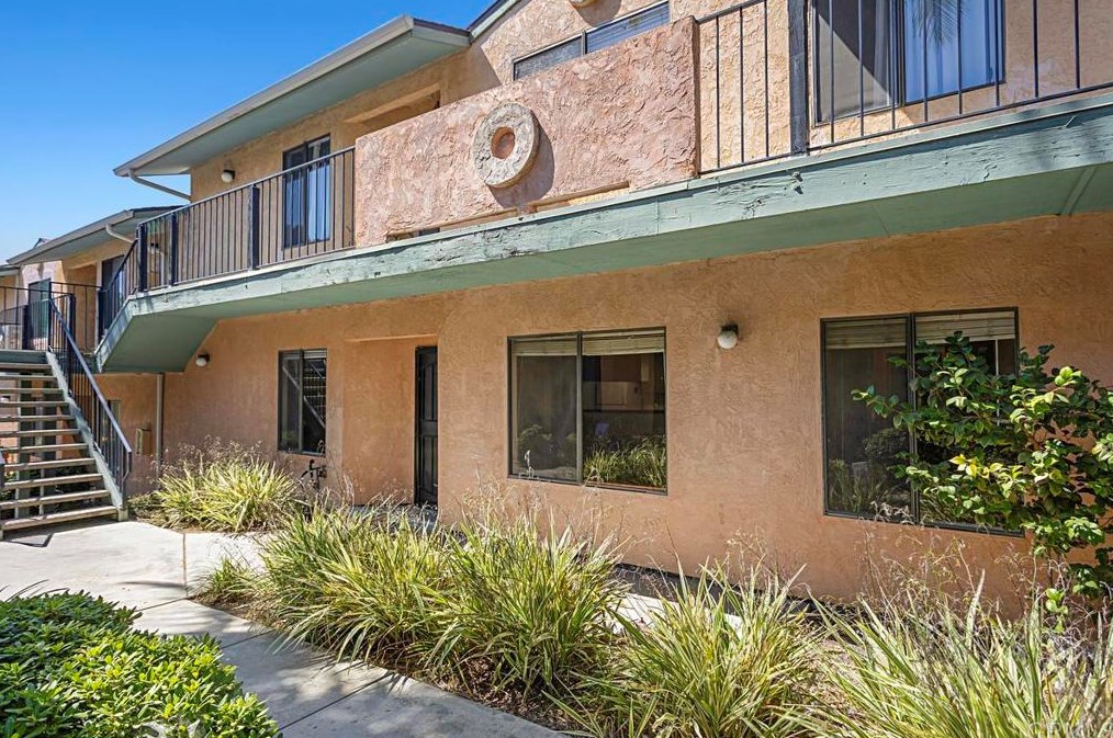552 Canyon Dr #2, Oceanside, CA 92054