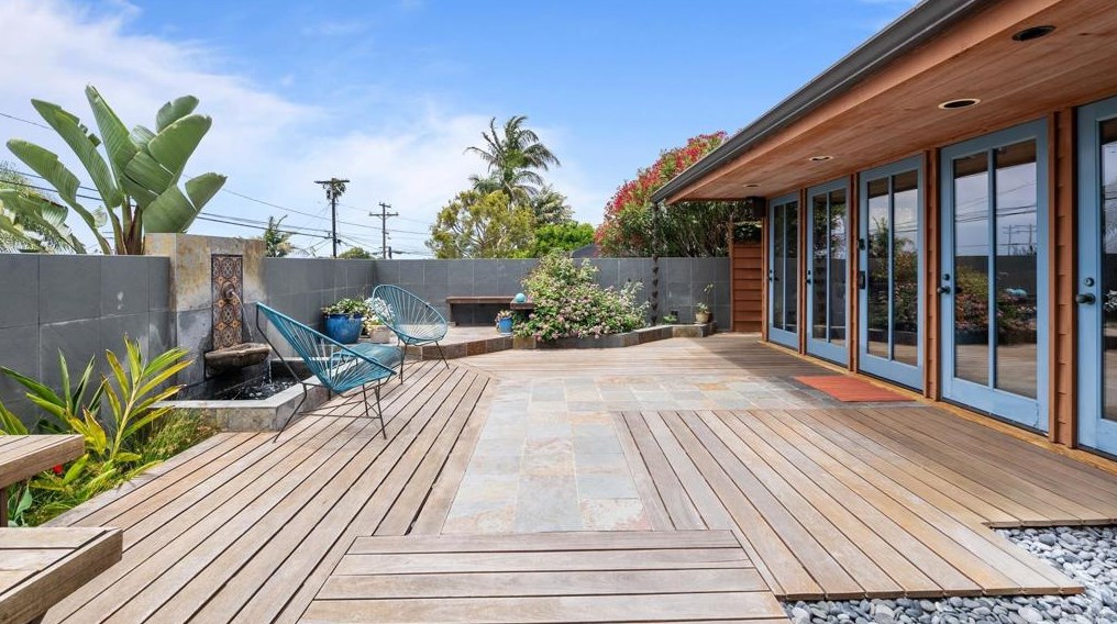 2027 Glasgow Ave, Cardiff By The Sea, CA 92007-1711