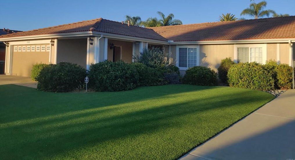 1942 Pheasant Pl, Escondido, CA 92026