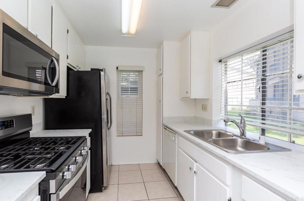 8534 Summerdale Rd, San Diego, CA 92126-5426