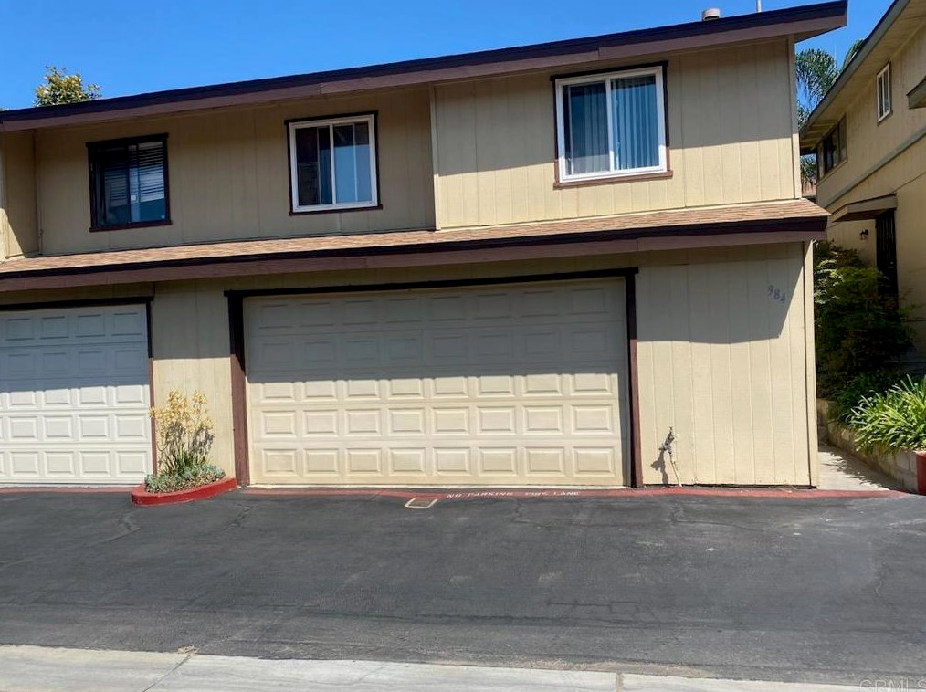 984 Marlin Dr, Vista, CA 92084