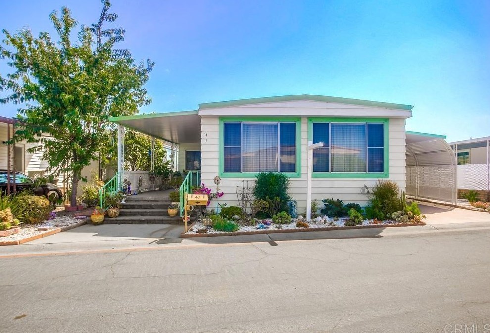 41 Chico Ln, Oceanside, CA 92058