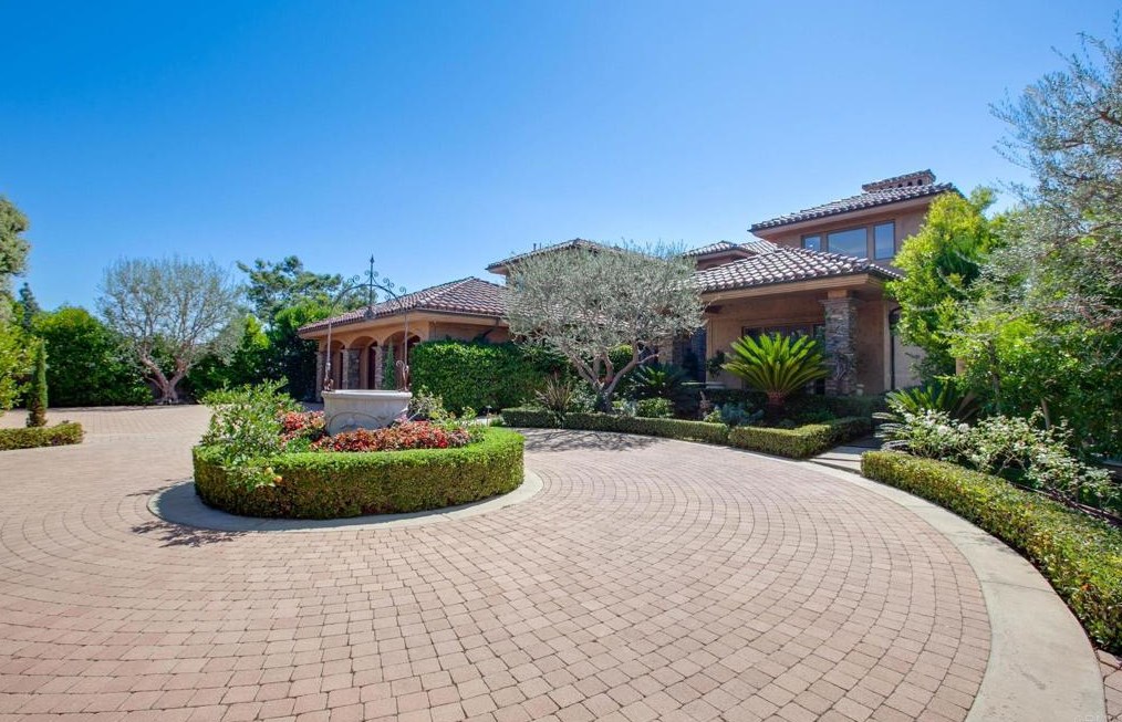 22 Hermitage Ln, Laguna Beach, CA 92677