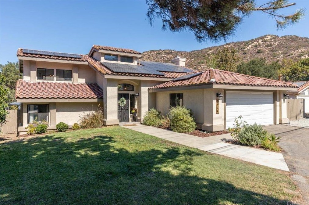 9174 Old Castle Rd, Valley Center, CA 92082-5504