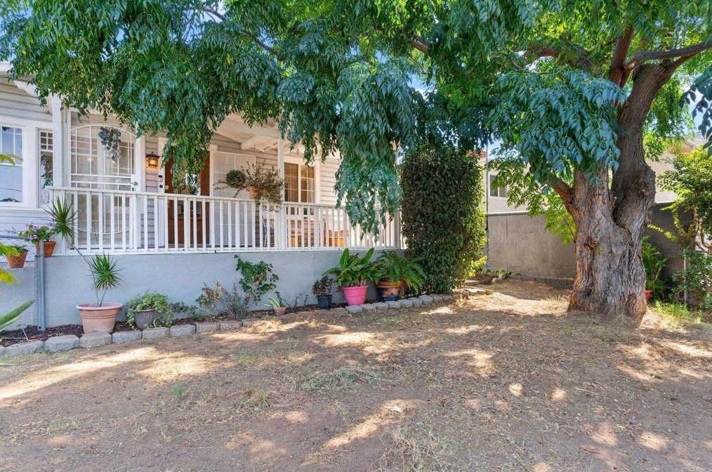 1040 S Broadway, Escondido, CA 92025
