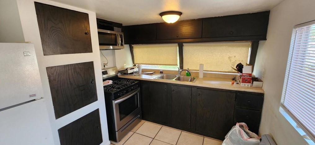 1205 Santa Fe Ave, Vista CA  92084-4305 exterior