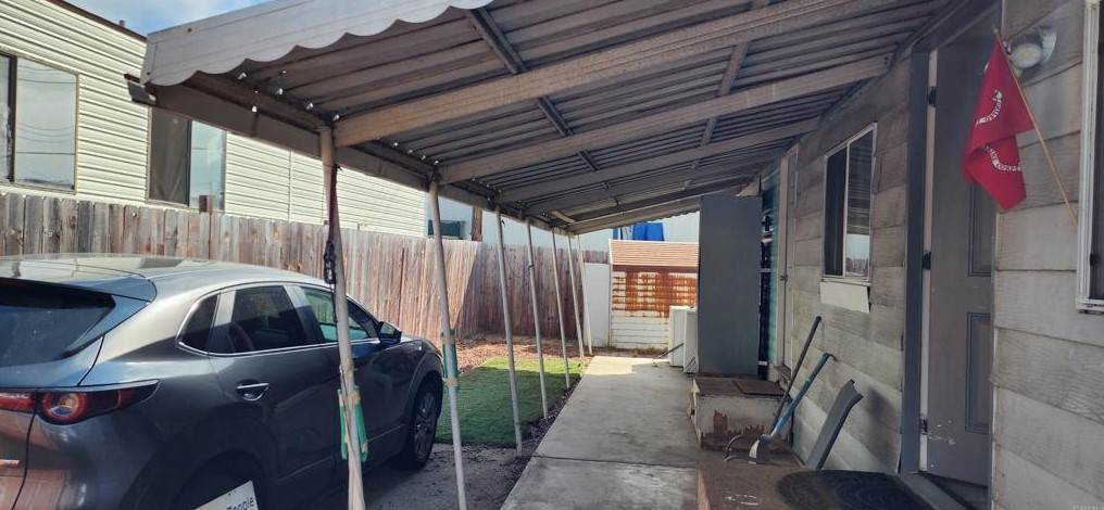 1205 Santa Fe Ave, Vista CA  92084-4305 exterior