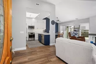 1025 Brewley Ln, Vista, CA 92081 - Photo 6