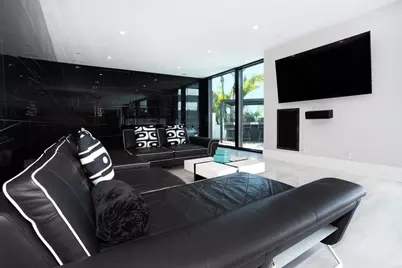 1095 Hoover Street, Carlsbad, CA 92008 - Photo 20