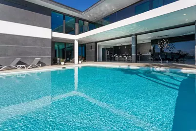 1095 Hoover Street, Carlsbad, CA 92008 - Photo 26