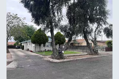 347 349 S Alessandro Street, Hemet, CA 92543 - Photo 1