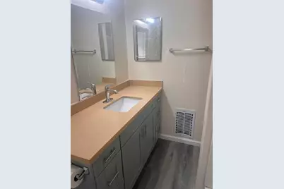 347 349 S Alessandro Street, Hemet, CA 92543 - Photo 4