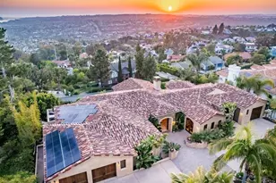 7133 Obelisco Cir, Carlsbad, CA 92009 - Photo 2