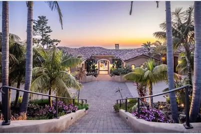 7133 Obelisco Circle, Carlsbad, CA 92009 - Photo 2