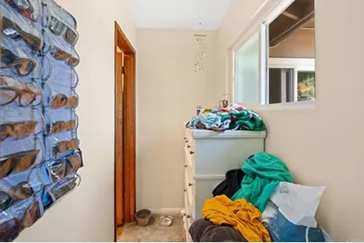 1565 Chestnut Avenue, Carlsbad, CA 92008 - Photo 20