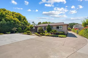 1565 Chestnut Ave, Carlsbad, CA 92008 - Photo 2